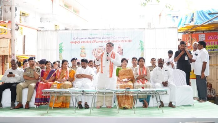 Minister Ponnam at Bonalu review meeting, beyond politics