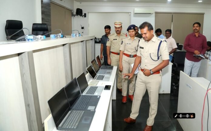 Hi-tech thief breaks car windows, steals laptops, cash, gold