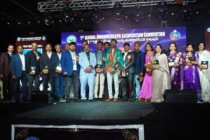 Munnur's fame crosses continents