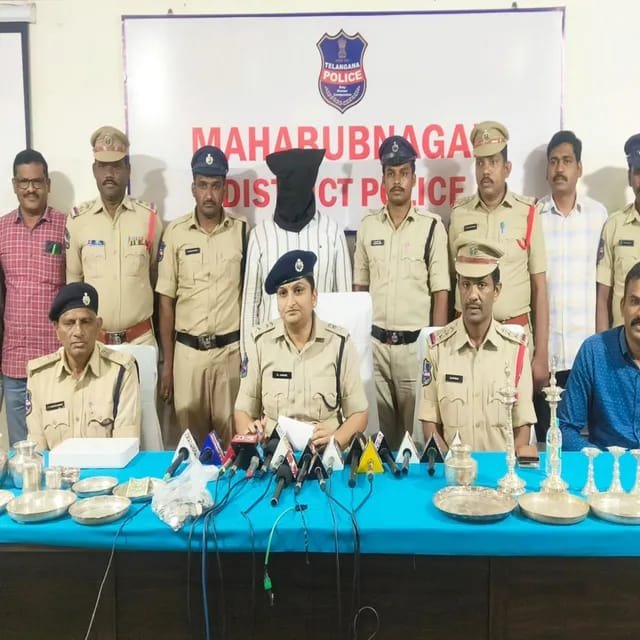 Locked houses are his target: SP