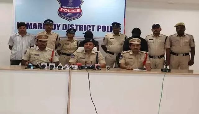 Wife kills husband with boyfriend!