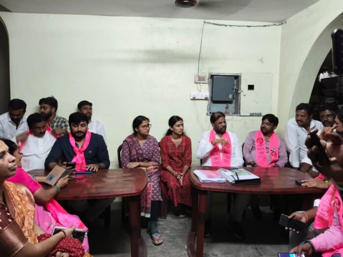 Late Gopinath's daughters respectfully meet MP Vaddi Raju