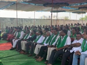 The audience was enthused by the speeches of the guests.