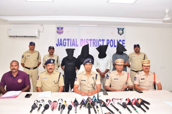 Four arrested in cyber fraud case