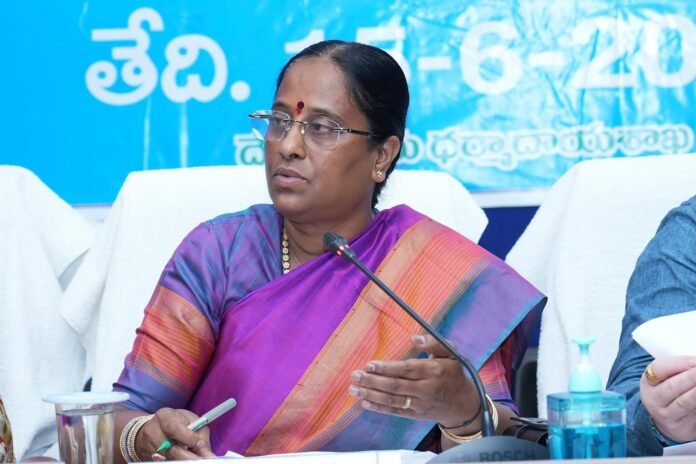 Minister Surekha should achieve the best results in the municipal elections