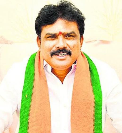 Ramanna did not listen to Jogu's words spoken by KTR MLA Payal Shankar