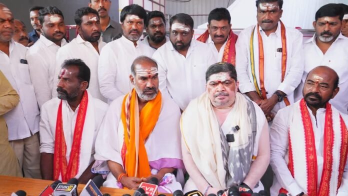 Minister Ponnam Prabhakar's comments on the Karimnagar Mayor election