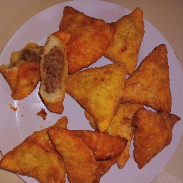 Illegal Samosa Racket on the Banks of the Musi