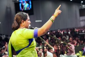 Kavitha's announcement of the new party, 'TRS', creates a sensation in Telangana politics.