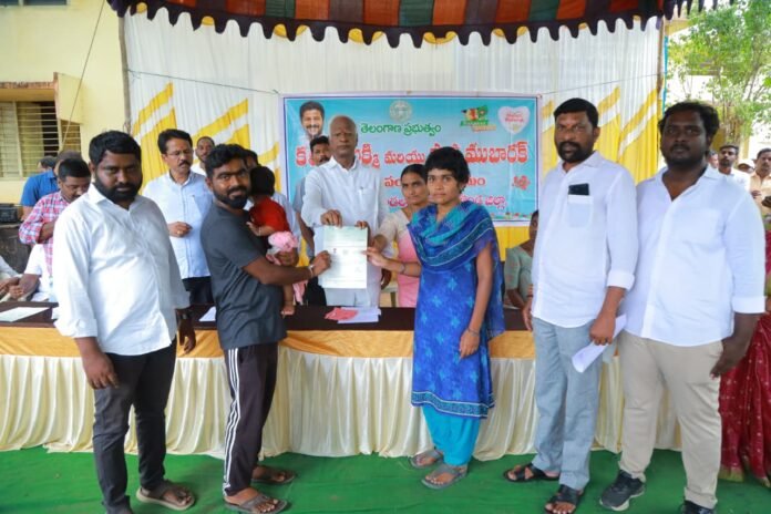 A hut-free constituency is the goal: MLA Kadiyam Srihari.