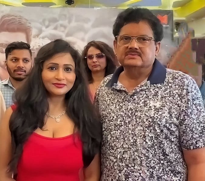 The movie team announced the 'M4M-2' sequel in San Francisco. The movie team announced the 'M4M-2' sequel in San Francisco.