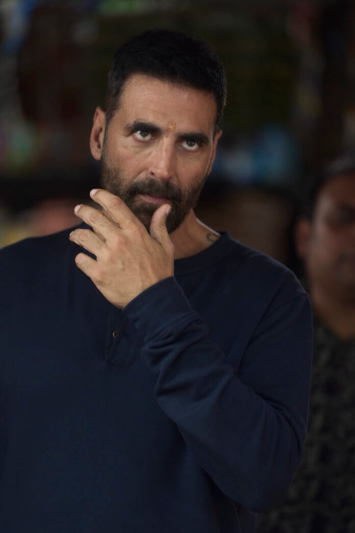 Teaser of Akshay Kumar and Saif Ali Khan's movie 'Haiwaan' released. Teaser of Akshay Kumar and Saif Ali Khan's movie 'Haiwaan' released.