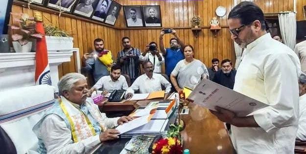 Prashant Kishor sworn in as MLA. Prashant Kishor sworn in as MLA.