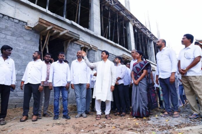 Complete the construction of the Edulapuram integrated building quickly: Minister Ponguleti Srinivasa Reddy. Complete the construction of the Edulapuram integrated building quickly: Minister Ponguleti Srinivasa Reddy.