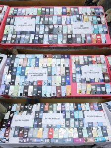 Distribution of 1,218 mobile phones in Cyberabad under the 11th phase.