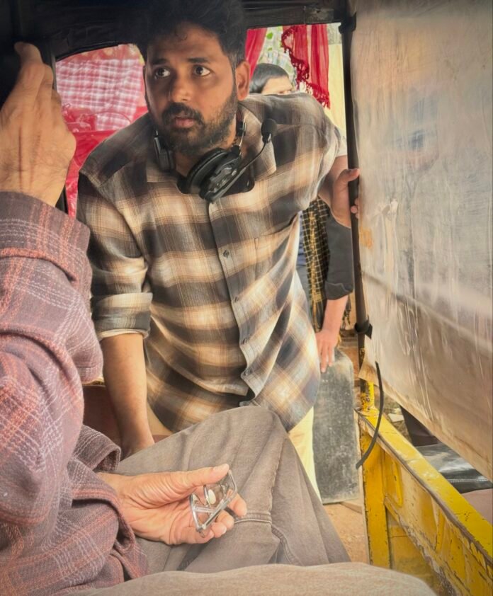 Hero Ravi Teja has joined the first day of the shoot for the movie 'Tulabharam'. Hero Ravi Teja has joined the first day of the shoot for the movie 'Tulabharam'.